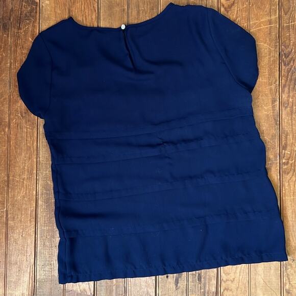 Women’s Ralph Lauren Blue Boxy Pleated Blouse Short Sleeve size medium - Picture 5 of 5